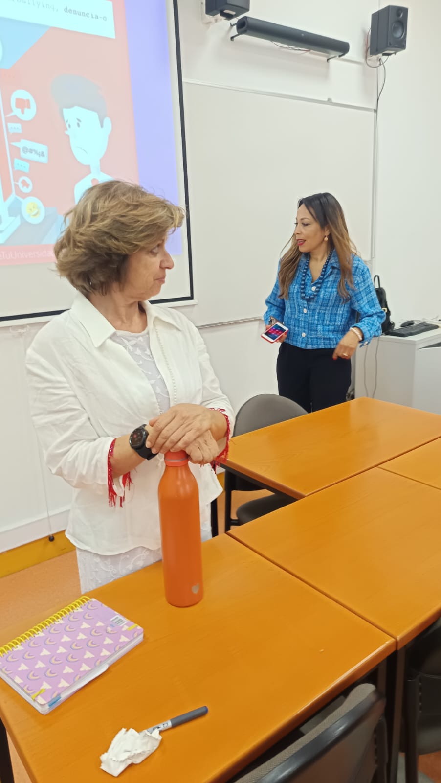 LIDERANÇA E TRABALHO DE EQUIPA